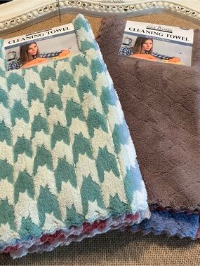 Teal & White Houndstooth Cleaning Towel